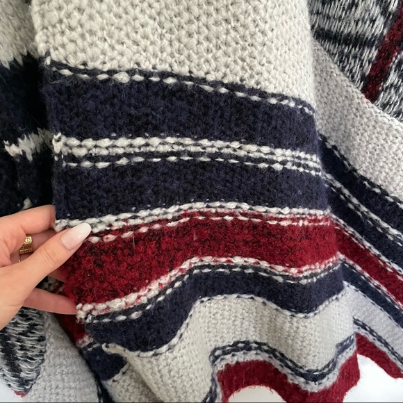 Anthropologie Sleeping on Snow Aztec Cardigan Open Shawl Gray Blue Maroon - Picture 7 of 12